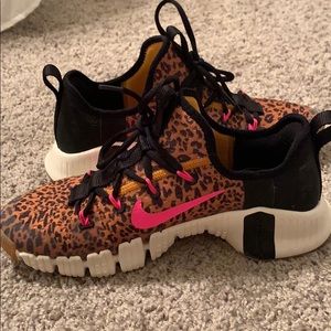 NIKE Women’s Free Metcon 3